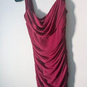 Chic Strapless Burgundy Dress